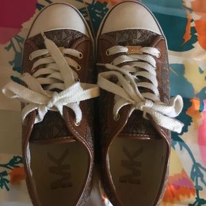 Michael Kors Signature Sneaker